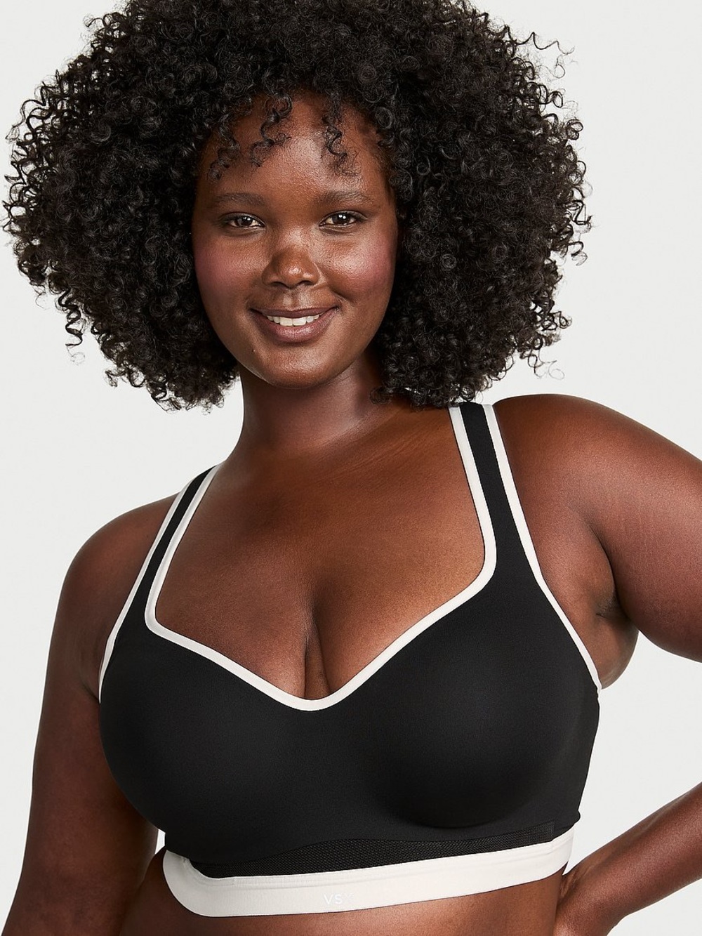 NWT Victoria’s Secret VSX Incredible Max Sports Bra High Support 38D Black Ivory